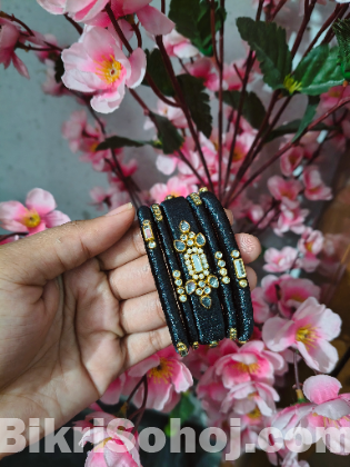 Hand made curi